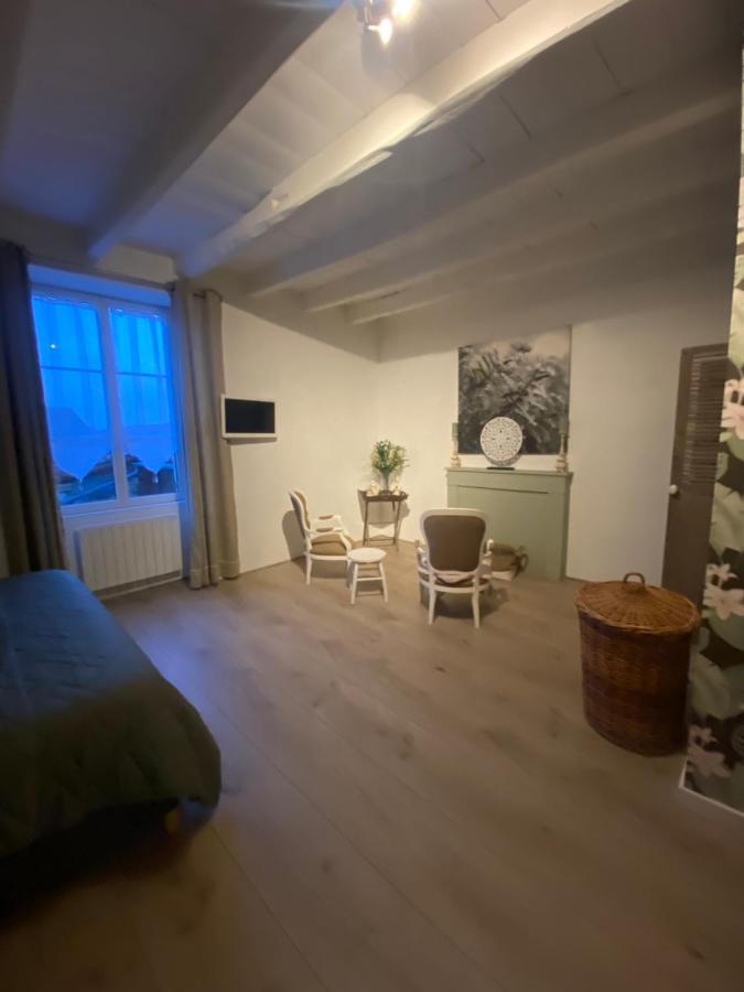Verteuil-sur-CharenteLa Tuilerie住宿加早餐旅馆 外观 照片