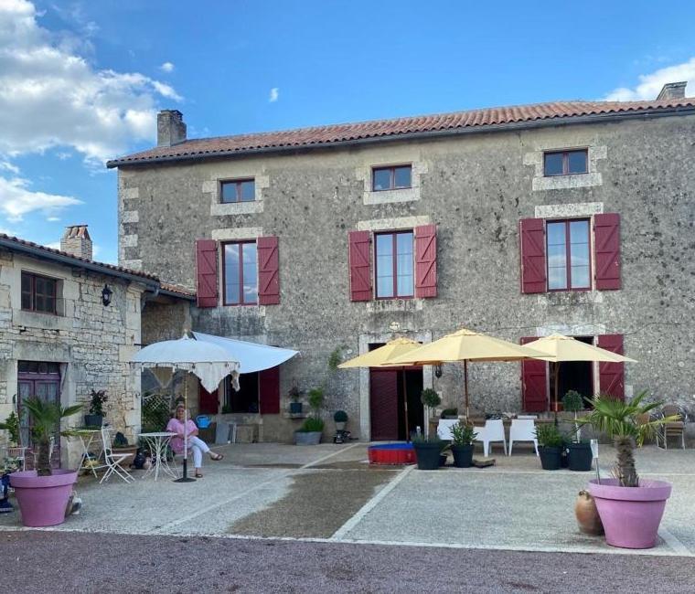 Verteuil-sur-CharenteLa Tuilerie住宿加早餐旅馆 外观 照片